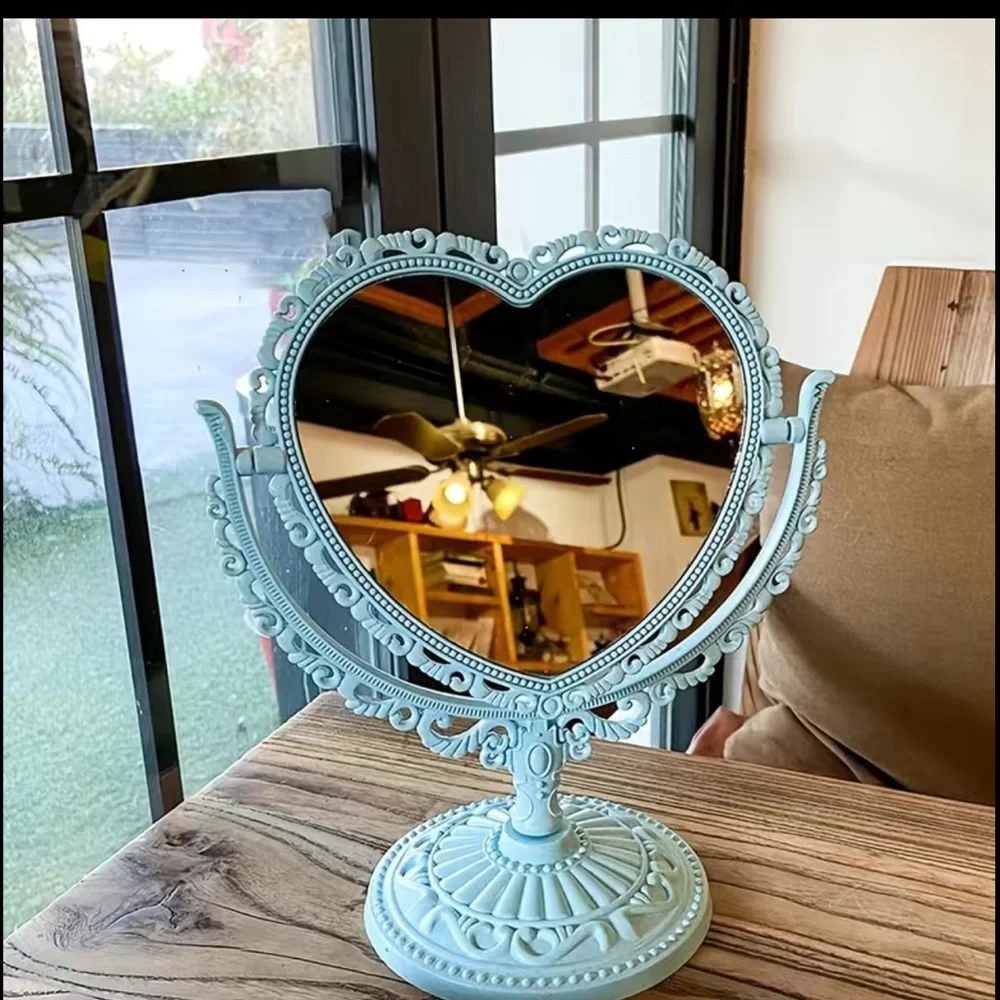 Double sided heart shaped vanity mirror (3 colors available)